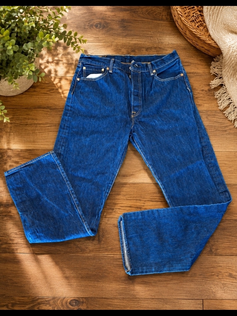 Levi's Men's Deep Blue Relaxed Fit Jeans 501
